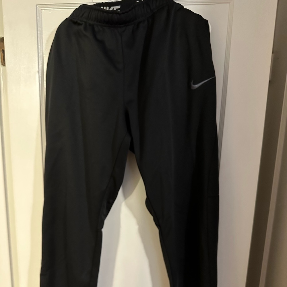 NIKE DRI FIT SWEATPANTS - SIZE XL